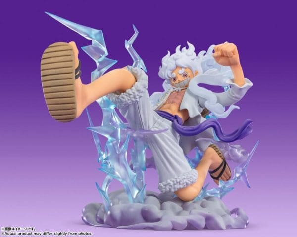 FIGUARTSZERO One Piece Luffy Gear 5 Giant action figure in mid-transformation pose
